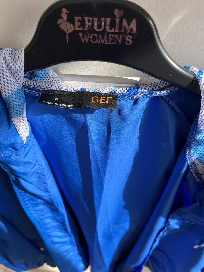 Mavi Rüzgarlık - Görsel 5