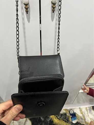 Siyah cüzdan çanta