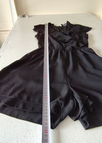 H&M Siyah Fırfırlı V Yaka Şifon Şort Tulum - Görsel 2