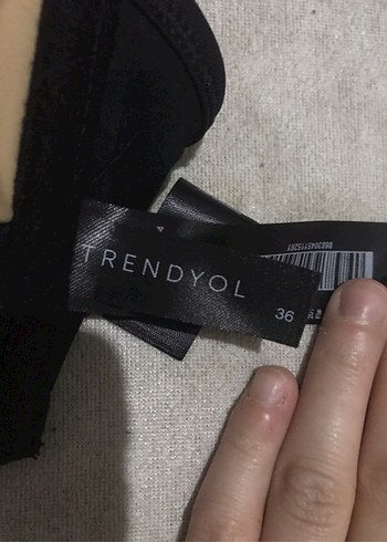 s Beden Çift Renkli, İnce Askılı Kadın Bikini Üstü Trendyol