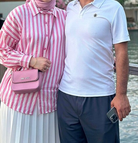 Diğer Pembe Çizgili Gömlek