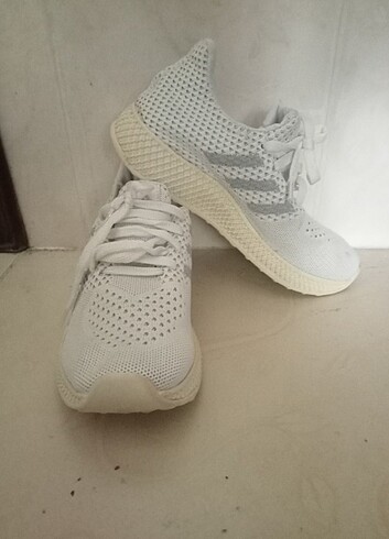 36 no Adidas Spor ayakkabı 
