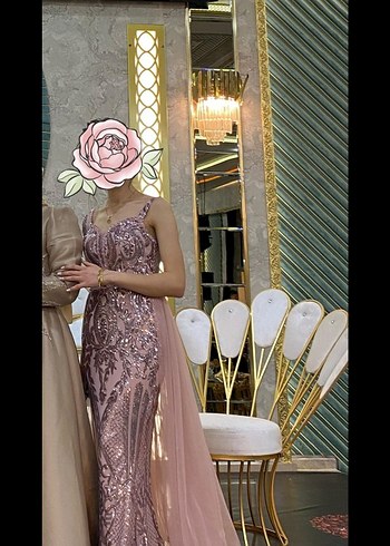 Pembe İşlemeli Drapeli Uzun Abiye Elbise
