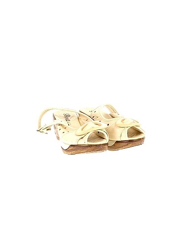 Vintage Love PreLoved Sandalet %70 İndirimli.