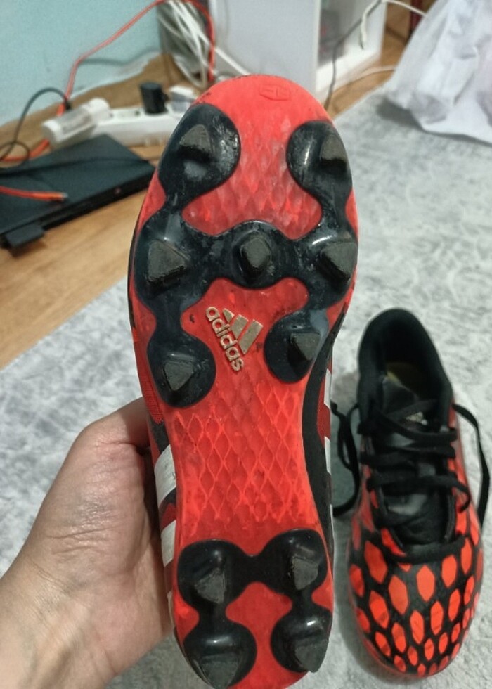 Adidas 37 buçuk krampon orjinal - Görsel 2
