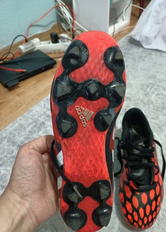 Adidas 37 buçuk krampon orjinal - Görsel 3