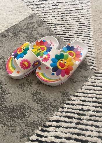 Çiçekli Renkli Kız Terliği Velcro - Görsel 2