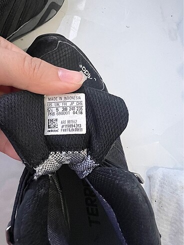 Adidas spor bot