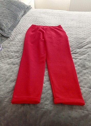m Beden kırmızı Renk Pantolon 