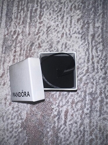 Pandora Charm Kutusu