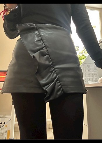 Zara deri şort - Görsel 4