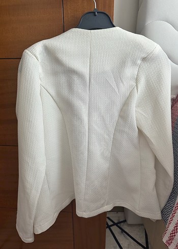 36 Beden Dantel Detaylı Beyaz Kadın Blazer Ceket