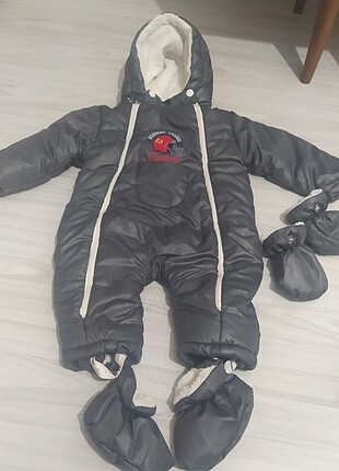 Füme renk astronot