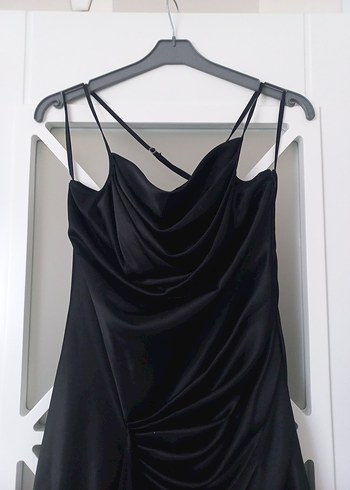 Siyah Drapeli Uzun Askılı Kadın Abiye Elbise - Görsel 3