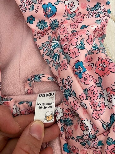 12-18 Ay Beden pembe Renk Pembe mont çok şık duruyor
