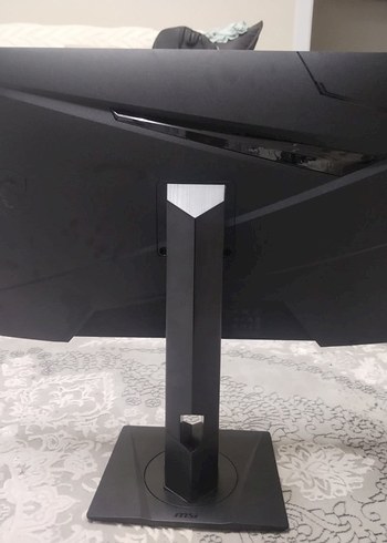 MSI MAG 274QRF QD E2  
Ekran 27İNÇ MONİTOR - Görsel 4