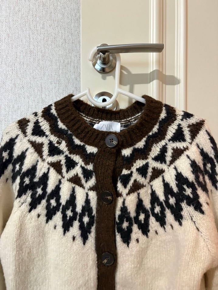 Kahverengi Desenli Örgü Kadın Hırka - Görsel 2