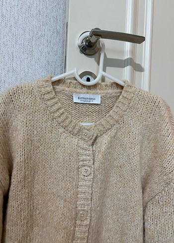 Bej Yüksek Yakalı Uzun Kollu Kadın Hırka - Görsel 3