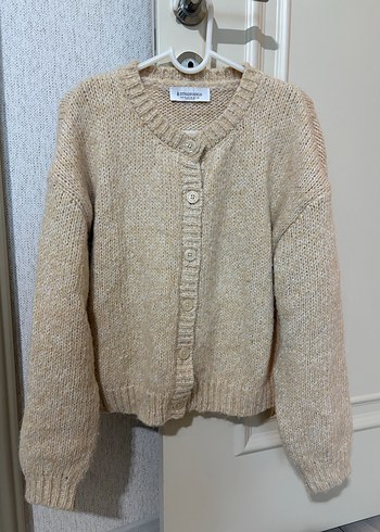 Bej Yüksek Yakalı Uzun Kollu Kadın Hırka - Görsel 2