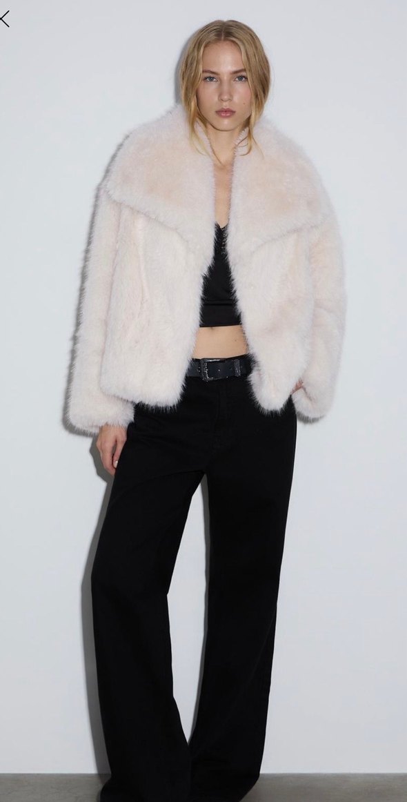 Beyaz Peluş Detaylı Midi Kadın Mont - Görsel 2