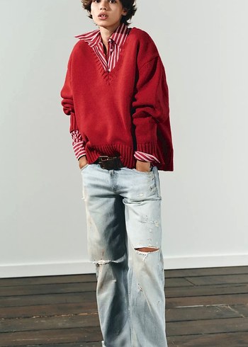 Kırmızı V Yaka Örgü Kadın Kazak - Görsel 3