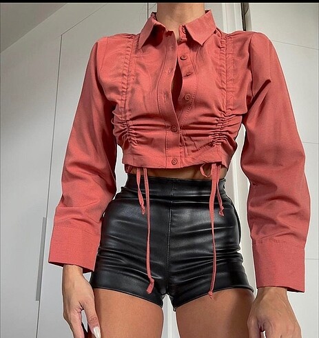 Crop gömlek