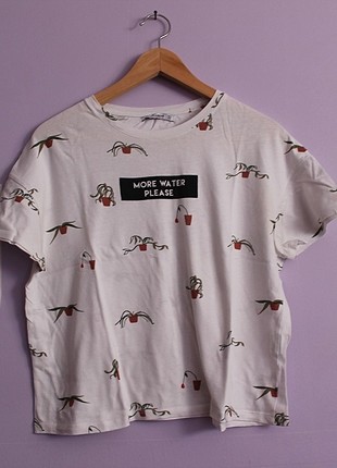 Pull n bear t shirt