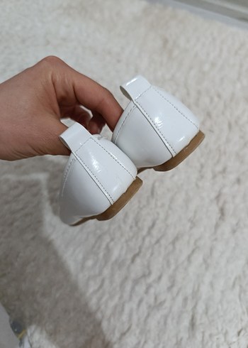 LC Waikiki Lc Waikiki Beyaz Fiyonklu Kız Babet