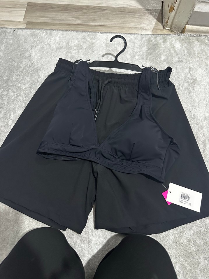 Siyah Mini Spor Takım Atlet ve Şort - Görsel 4