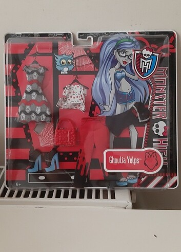 Monster High Gholia Yelps Fashion Pack 