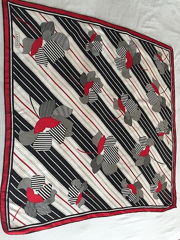 Armine Eşarp - Görsel 2