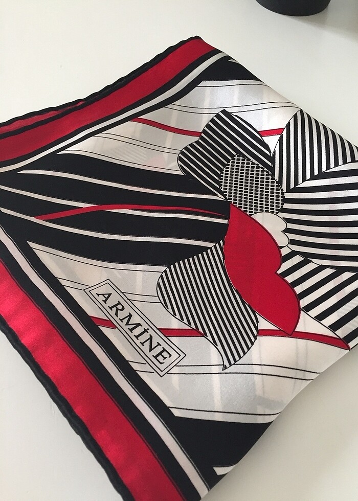 Armine Eşarp - Görsel 4