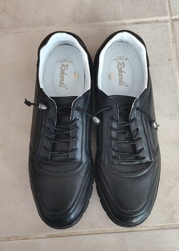 Parlak Siyah Minimalist Erkek Bağcıklar - Görsel 4