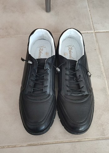 Parlak Siyah Minimalist Erkek Bağcıklar - Görsel 3