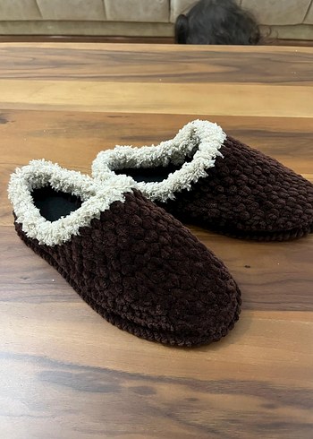 Kahverengi Örgü Kadın Ev Terliği - Görsel 4