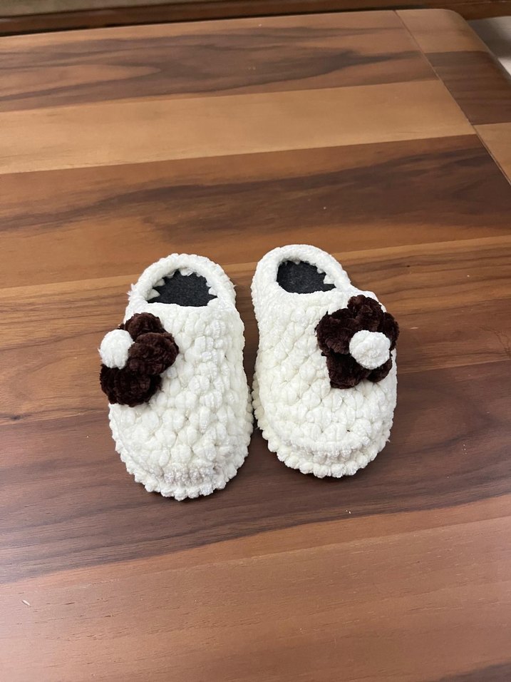 Nakışlı Beyaz Örgü çocuk Terlik - Görsel 3