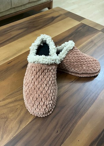 Örgü Kumaşlı Kahverengi Kadın Ev Terliği - Görsel 4