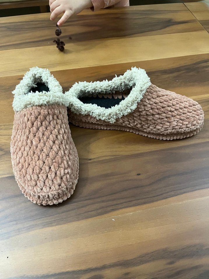 Örgü Kumaşlı Kahverengi Kadın Ev Terliği - Görsel 3