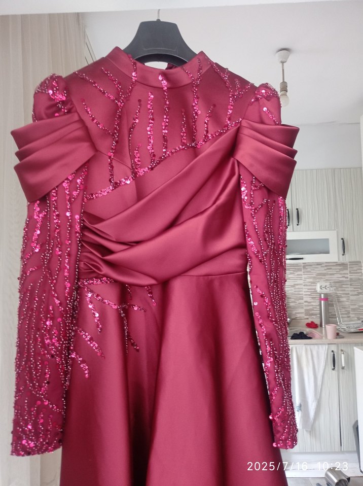 Bordo İşlemeli Uzun Abiye Elbise - Görsel 2