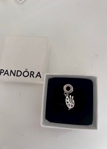  Beden Pandora Renkli Taşlı Sallantılı Palet Charm