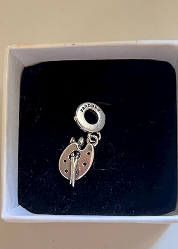 Pandora Pandora Renkli Taşlı Sallantılı Palet Charm