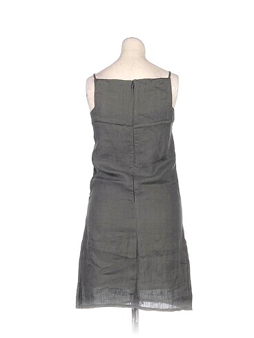 s Beden PreLoved Kısa Elbise %70 İndirimli.