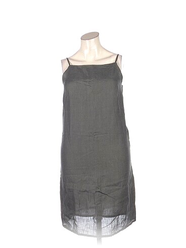 PreLoved Kısa Elbise %70 İndirimli.
