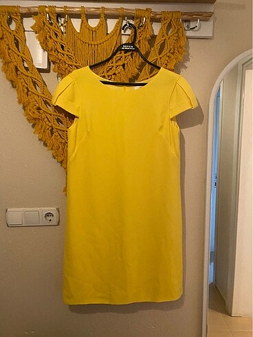 roman sarı elbise