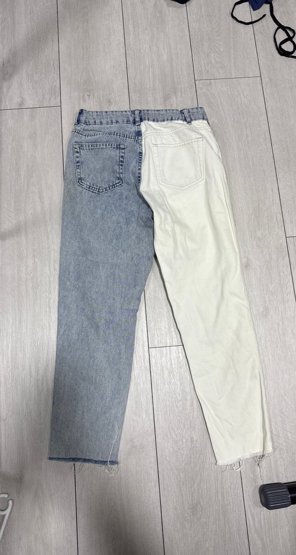 Kadın Gri-Beyaz Batik Desenli Kemerli Kot Pantolon - Görsel 2