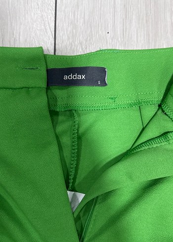 Kadın Yeşil Midi Kumaş Pantolon - Görsel 3