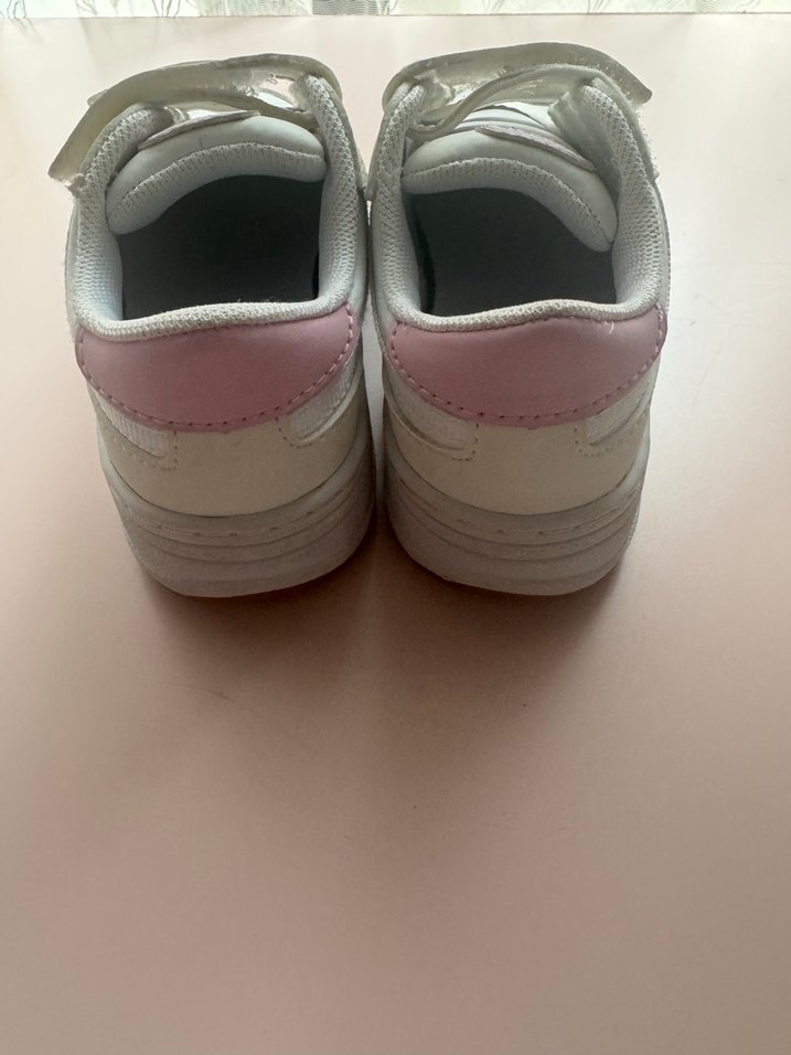 Orijinal lacoste Kız Çocuk Beyaz Cırtcırtlı Spor Ayakkabı - Görsel 3