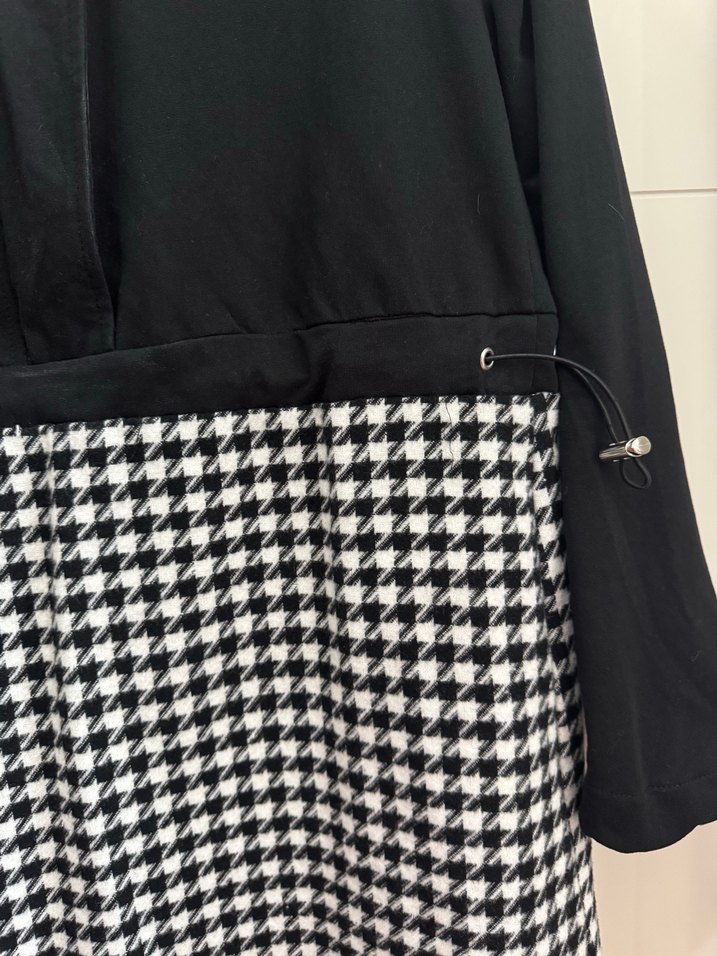 Siyah Kapüşonlu Midi Kadın elbise - Görsel 3