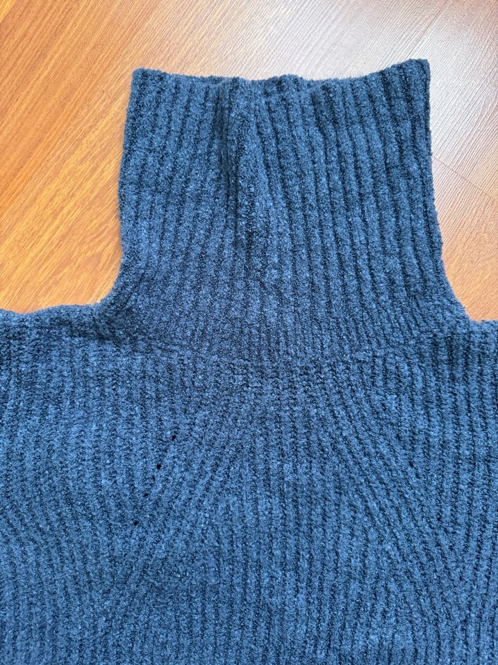 Gri Triko Boğazlı Kadın Kazak - Görsel 3