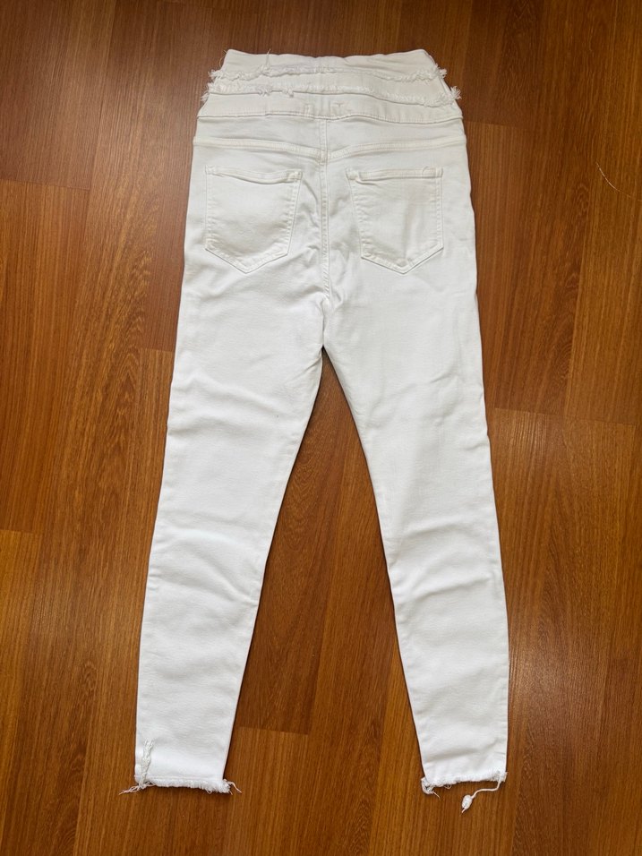 Kadın Beyaz Pamuklu Normal Kesim Jean - Görsel 2